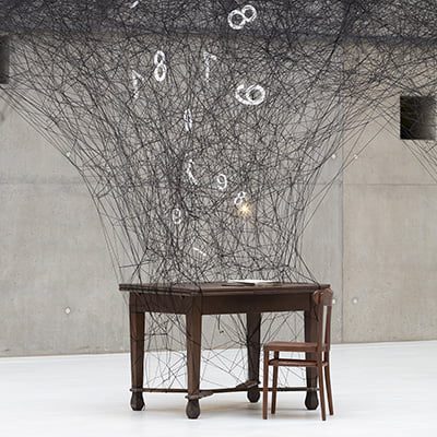 Chiharu Shiota - Installation art