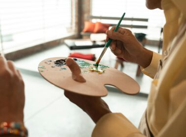 How to Approach Galleries and Get Your Art Displayed
