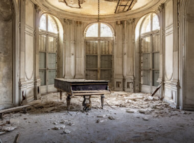 Requiem pour pianos 7, Artwork by Featured Artist Romain Thiery